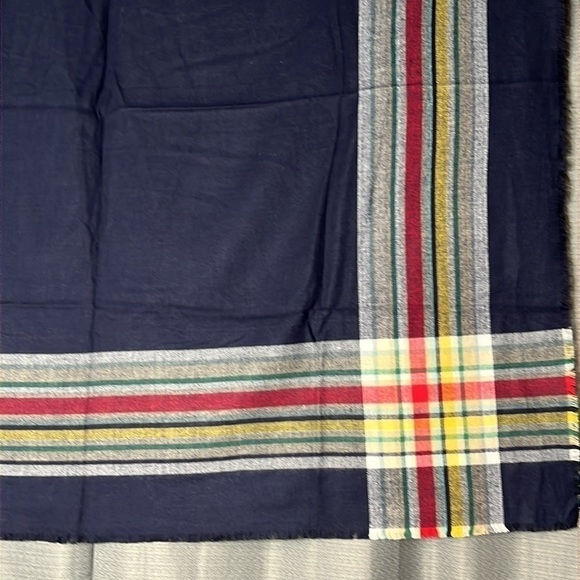 GAP BLUE AND PLAID BLANKET SHAWL WRAP - Picture 5 of 6
